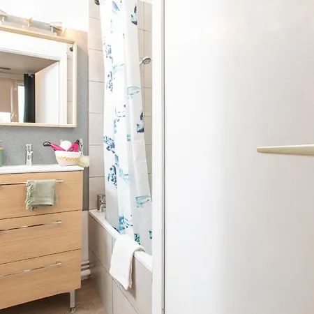 Le Tiny Apartment *