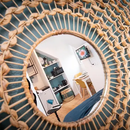Le Tiny Apartment